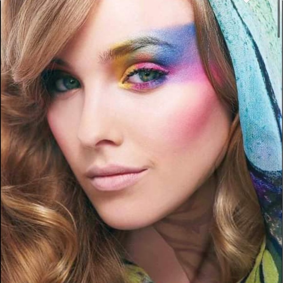 Meet your Posher, Angela - Picture 5 of 8